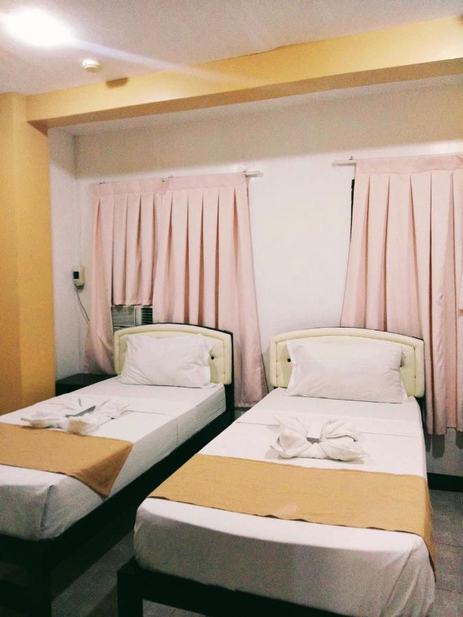 Amax Inn Cebu Мандауе-Сіті Екстер'єр фото