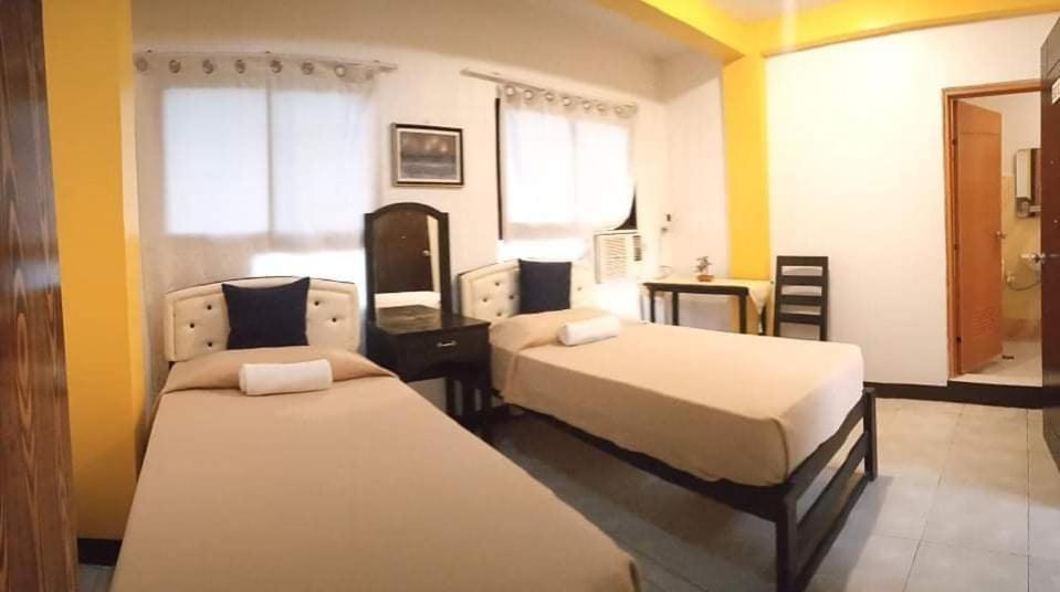 Amax Inn Cebu Мандауе-Сіті Екстер'єр фото