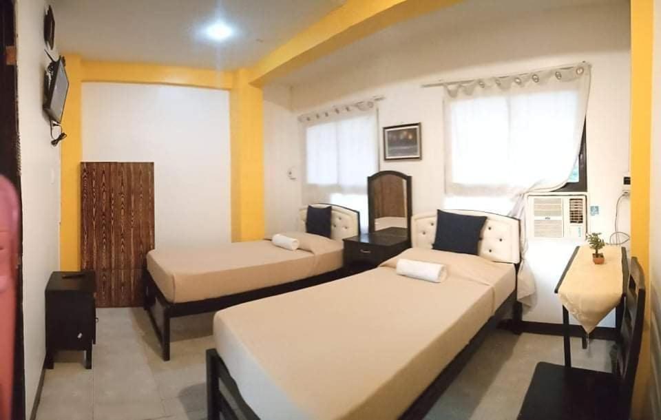 Amax Inn Cebu Мандауе-Сіті Екстер'єр фото