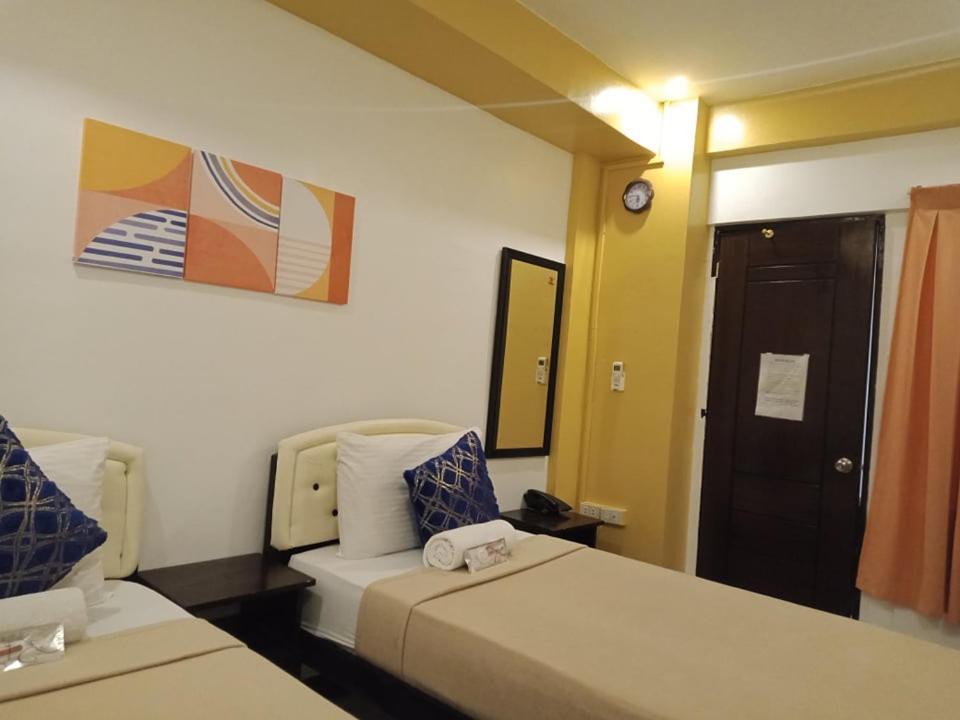 Amax Inn Cebu Мандауе-Сіті Екстер'єр фото