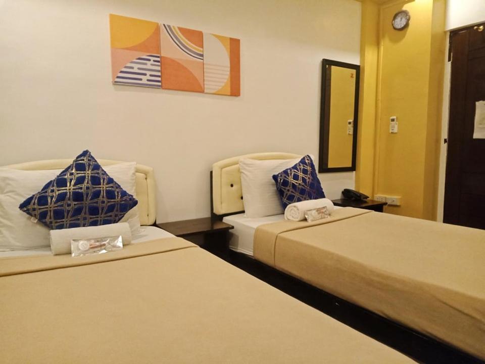 Amax Inn Cebu Мандауе-Сіті Екстер'єр фото