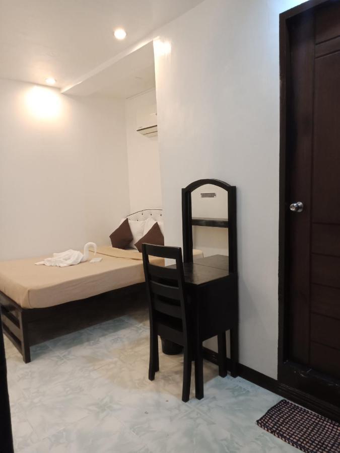 Amax Inn Cebu Мандауе-Сіті Екстер'єр фото