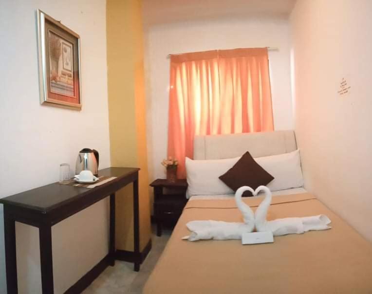 Amax Inn Cebu Мандауе-Сіті Екстер'єр фото